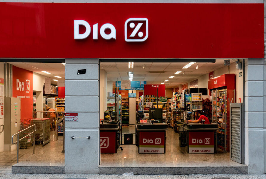 Donación Picante borde Dia cierra 1.400 tiendas durante 2022 - América Retail
