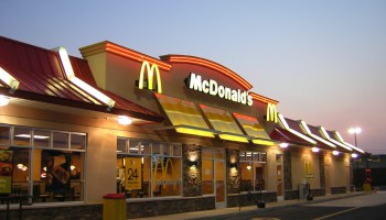 McDonald’s planea reabrir algunos restaurantes en Ucrania