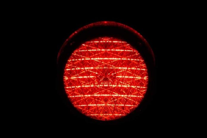Bombillo de semáforo rojo