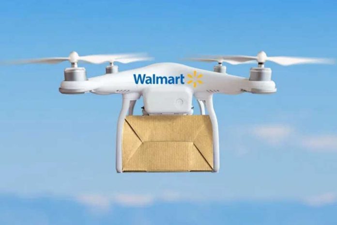 Drone con publicidad Walmart