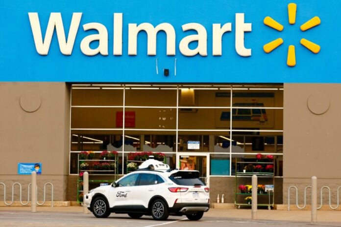 Walmart planea entrar en comprar ahora, pagar más tarde espacio