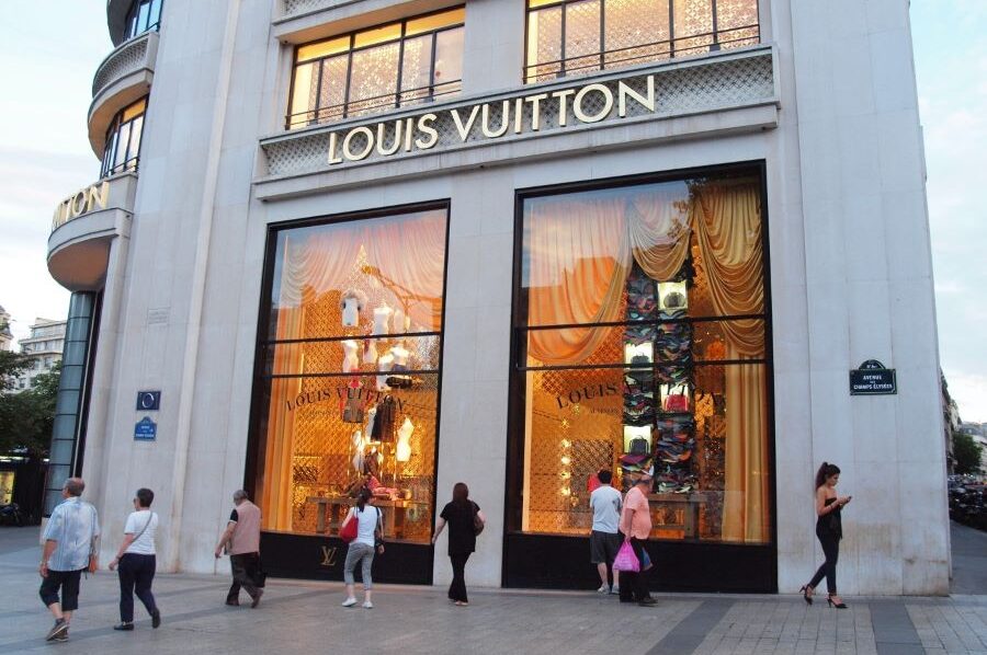 Louis Vuitton, negocio de maletas - LookOutPro